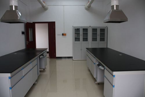 Engineering case