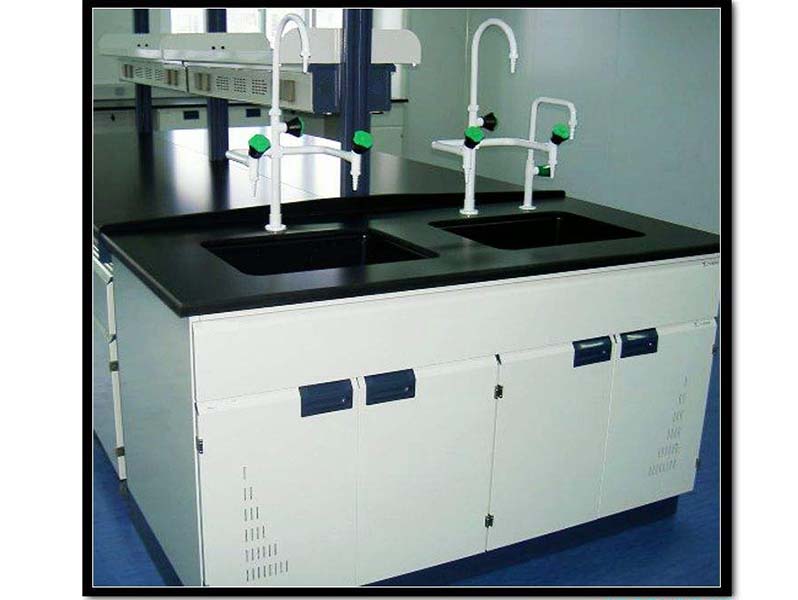 Washing station